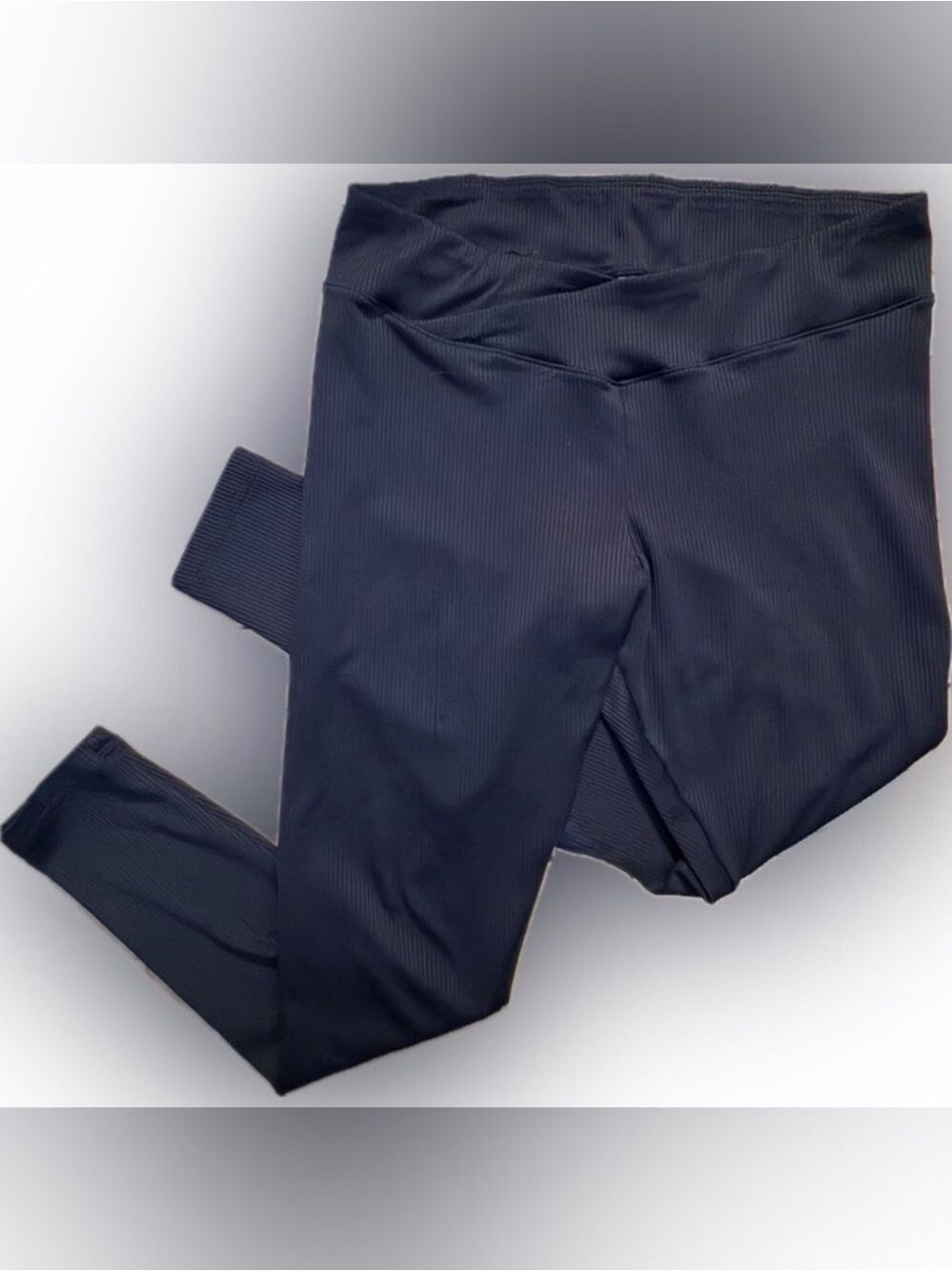 H&M Divided Black High-Waisted Leggings - Large